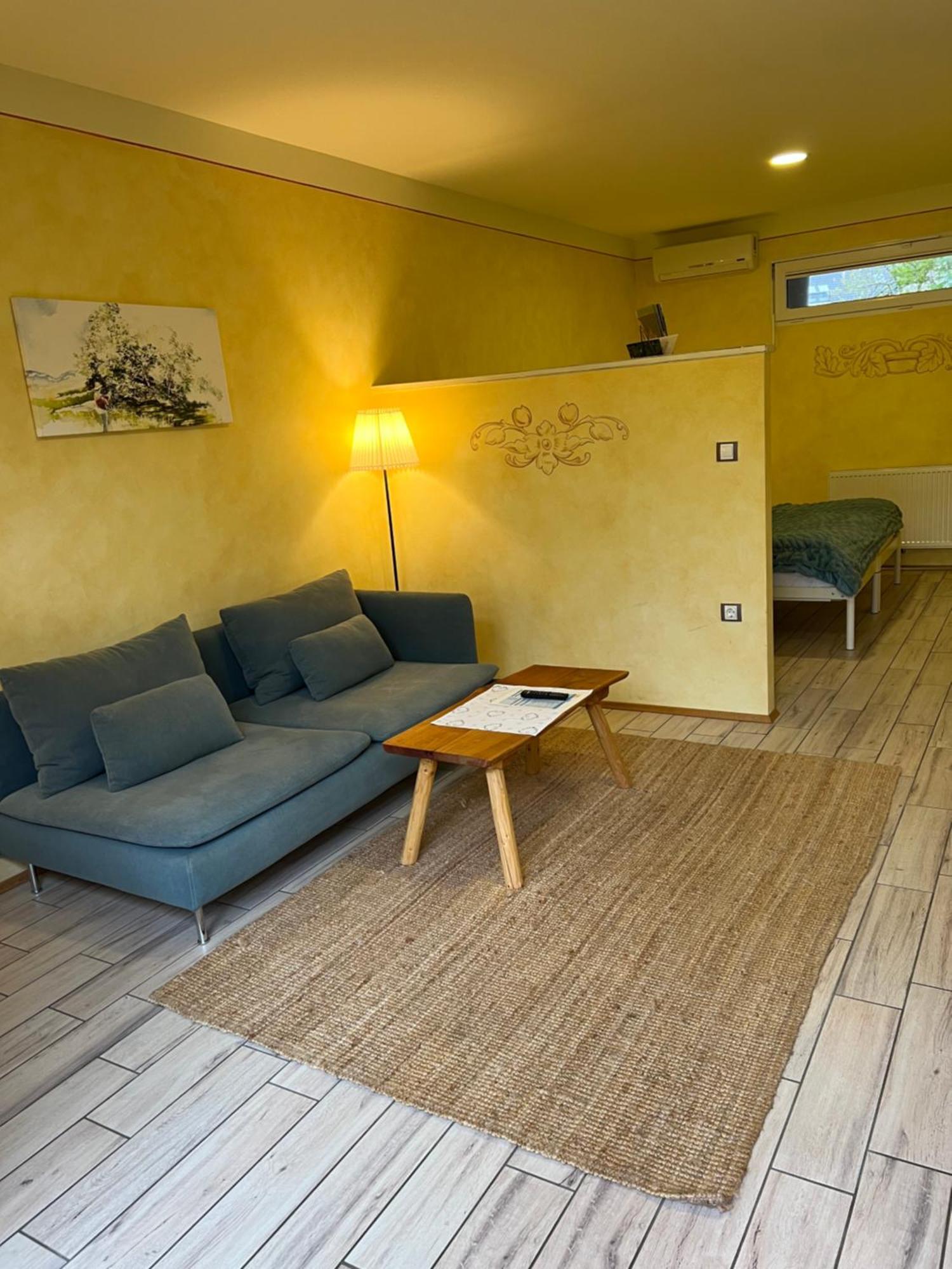 Apartments Kokl - Adults Only Radovljica Szoba fotó