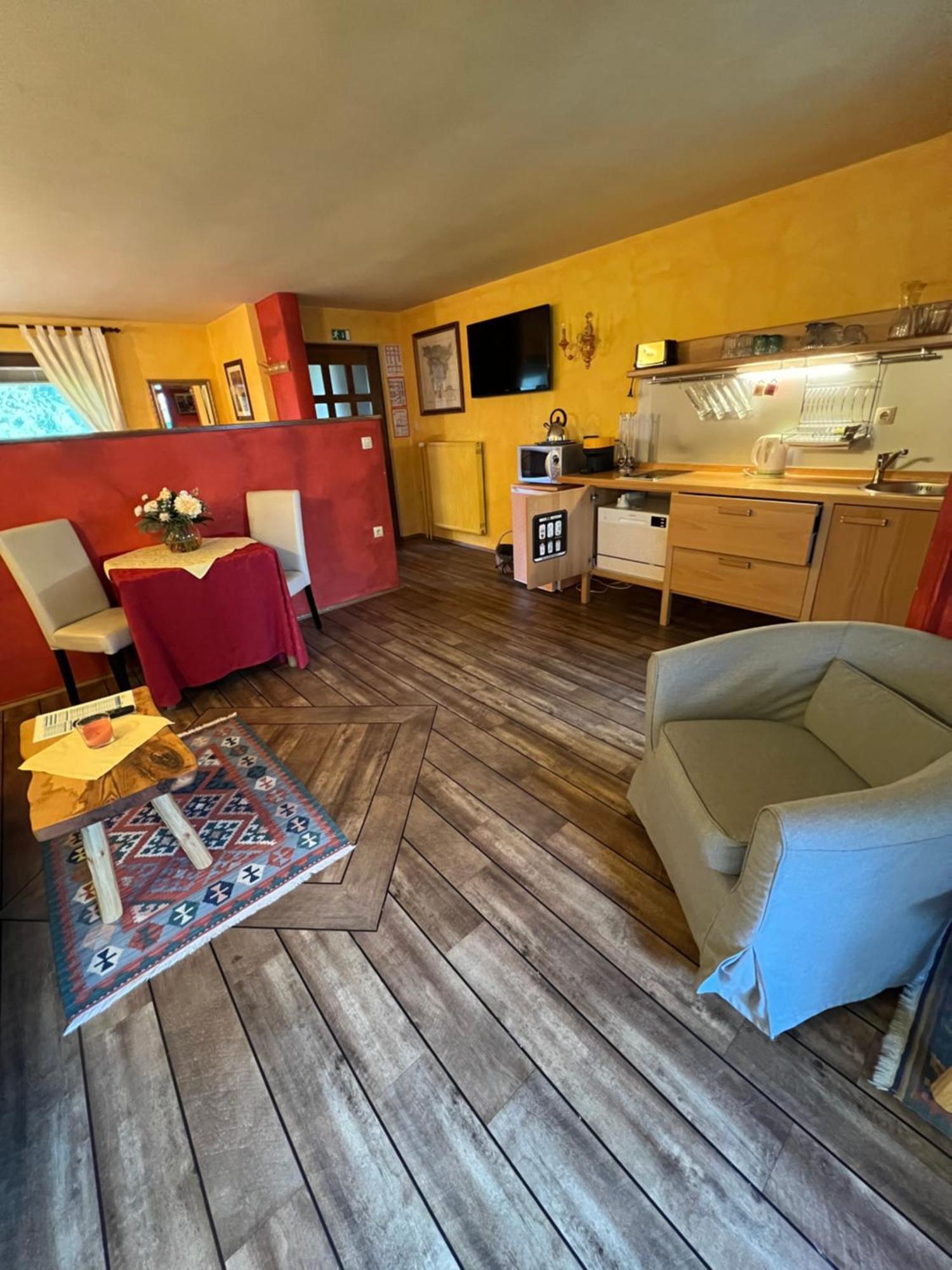 Apartments Kokl - Adults Only Radovljica Kültér fotó